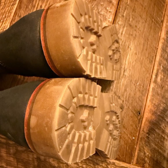 Penelope Chilvers Black Suede Mid-Calf Tassel Boots - Picture 6 of 10